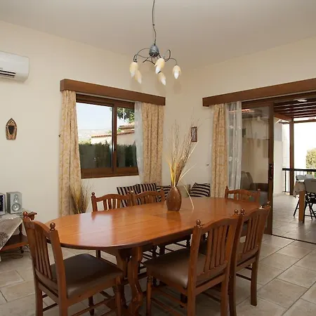 Villa Natasha Coral Bay