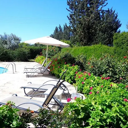Natasha Villa Coral Bay